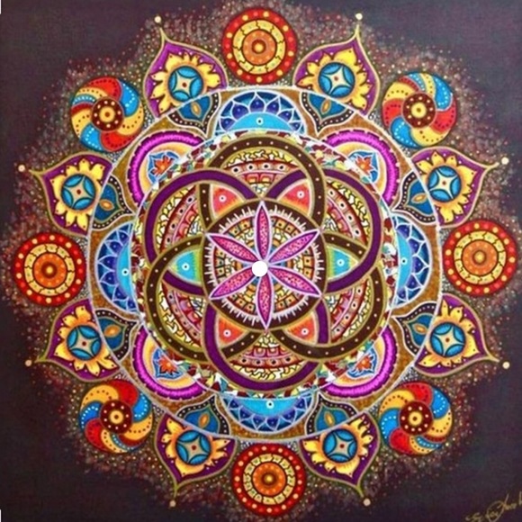 Meet your friendly Poshaholic, Jennah 😊🌺🌈🦋💖🌞 - Picture 2 of 16